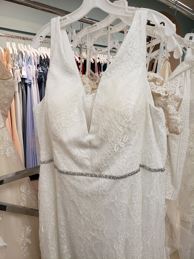 Bridal Shop «USA Bridal», reviews and photos, 1850 S Hurstbourne Pkwy #150, Louisville, KY 40220, USA