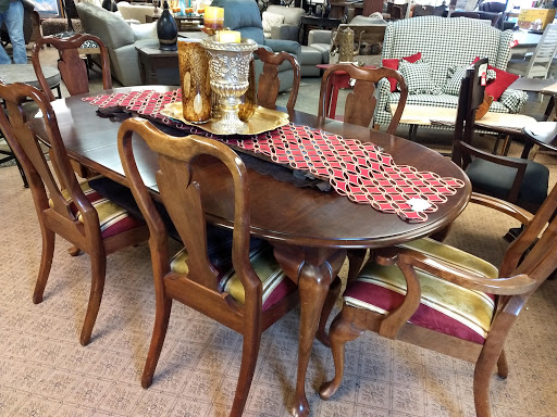 Consignment Shop «New Leaf Home Furnishings», reviews and photos, 2449 Pierce Dr #3, Spring Grove, IL 60081, USA