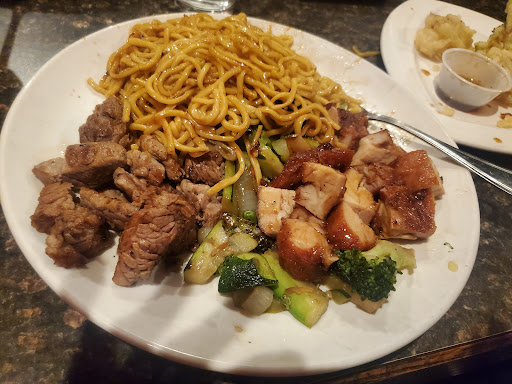 Shopping Mall «Rockside Corners Shopping Center», reviews and photos, 6901 Rockside Rd, Independence, OH 44131, USA