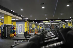 Champion Gym фитнес клуб тренажерный зал (левый берег) image