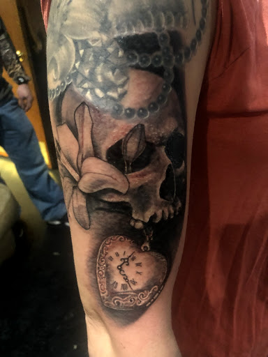 Explore manchester united tattoo ideas, creative tattoo ideas in Kenosha, available at Kenosha Tattoo Company