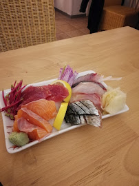 Sashimi du Restaurant japonais Maneki Neko à Sotteville-lès-Rouen - n°5