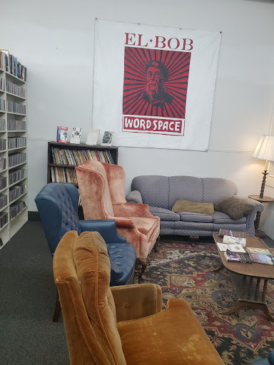 Used Book Store «Lucky Dog Books», reviews and photos, 911 W Jefferson Blvd, Dallas, TX 75208, USA