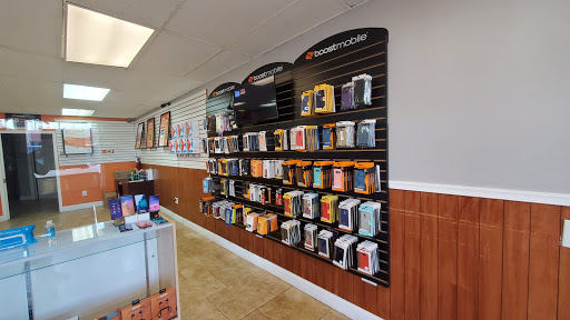 Telecommunications Service Provider «Boost Mobile Store by JM Cell LLC», reviews and photos, 105 S Federal Hwy #4, Dania Beach, FL 33004, USA