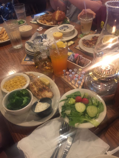 American Restaurant «Cracker Barrel Old Country Store», reviews and photos, 1134 Woodruff Rd, Greenville, SC 29607, USA