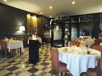 Atmosphère du Restaurant français Restaurant Alexis à Avesnes-sur-Helpe - n°14