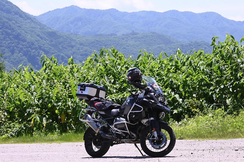 栂池 champ駐車場