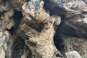 Cuevas del Buitre image