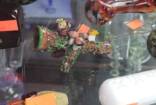 Tobacco Shop «Happy Daze Smoke Shop», reviews and photos, 6450 W 10th St STE 2, Indianapolis, IN 46214, USA