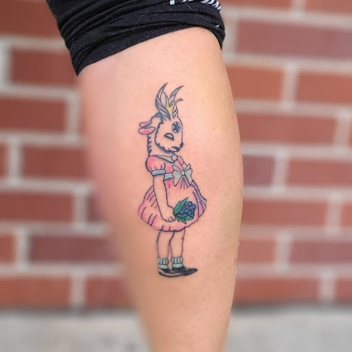 Explore ankle bracelet tattoo ideas, creative tattoo ideas in North Billerica, available at Blackbird tattoo co.