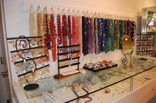 Costume jewelry shop Alexandria