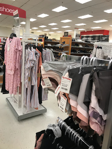 Department Store «T.J. Maxx», reviews and photos, 331 New Jersey 18, East Brunswick, NJ 08816, USA