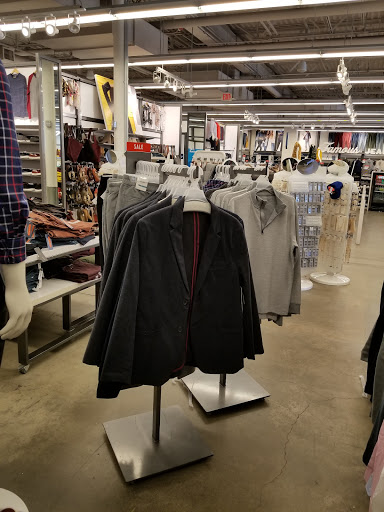 Shopping Mall «Dedham Mall», reviews and photos, 300 Providence Hwy, Dedham, MA 02026, USA