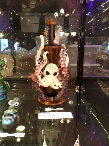 Tobacco Shop «Smoke Signals», reviews and photos, 328 N Market St, Frederick, MD 21701, USA