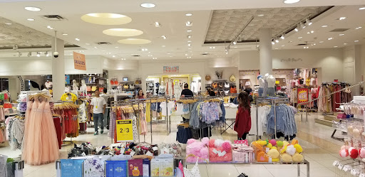 Clothing Store «Forever 21», reviews and photos, 3525 W Carson St, Torrance, CA 90503, USA