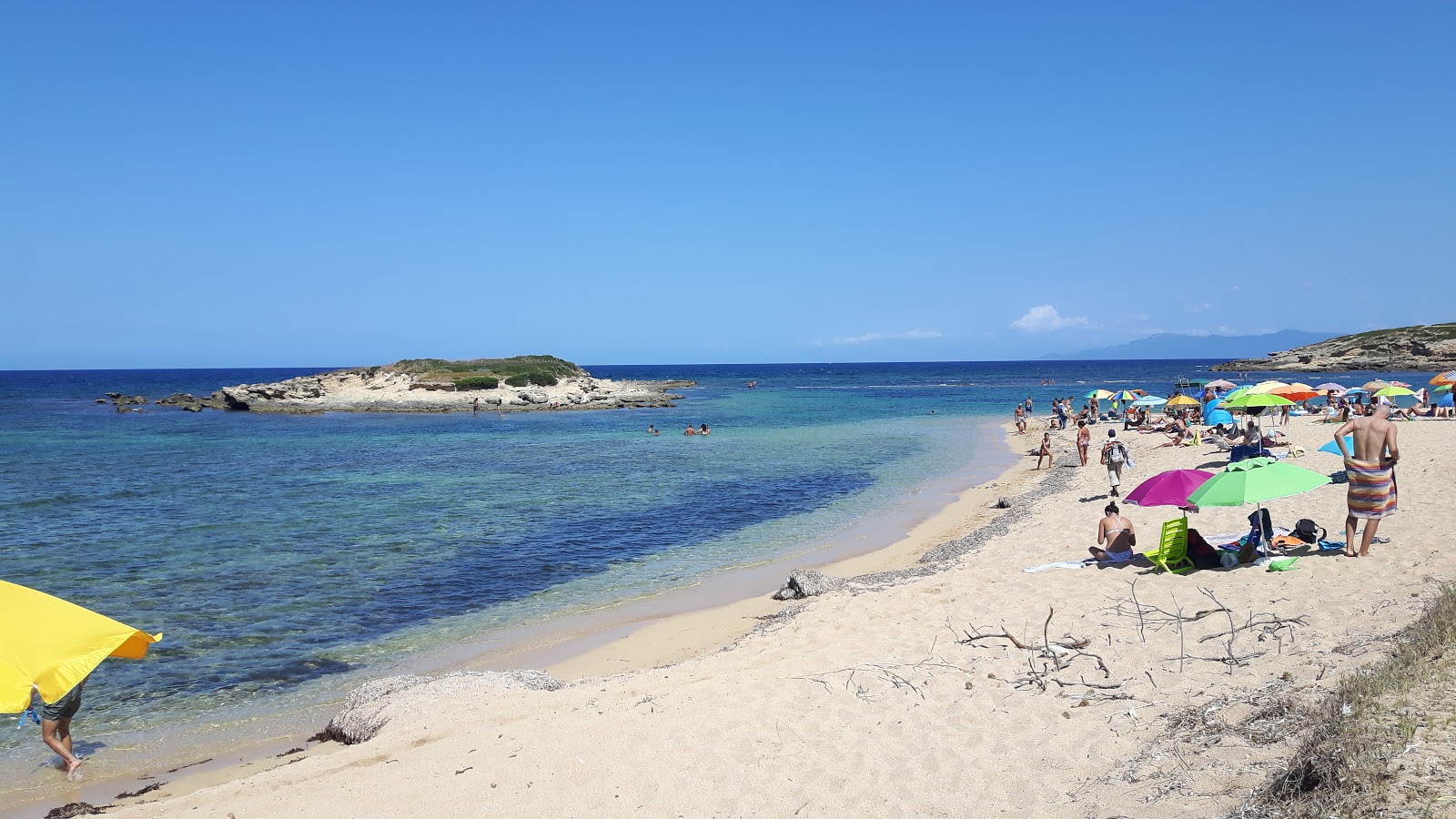 Spiaggia Sa Mesa Longa'in fotoğrafı - Çocuklu aile gezginleri için önerilir
