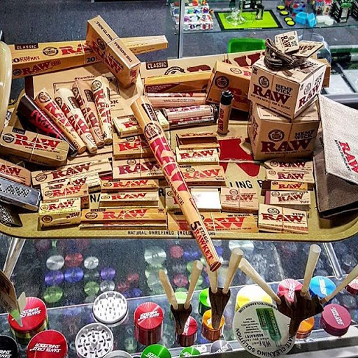 Tobacco Shop «Burn Smoke Shop 2», reviews and photos, 3107 S Shepherd Dr, Houston, TX 77098, USA