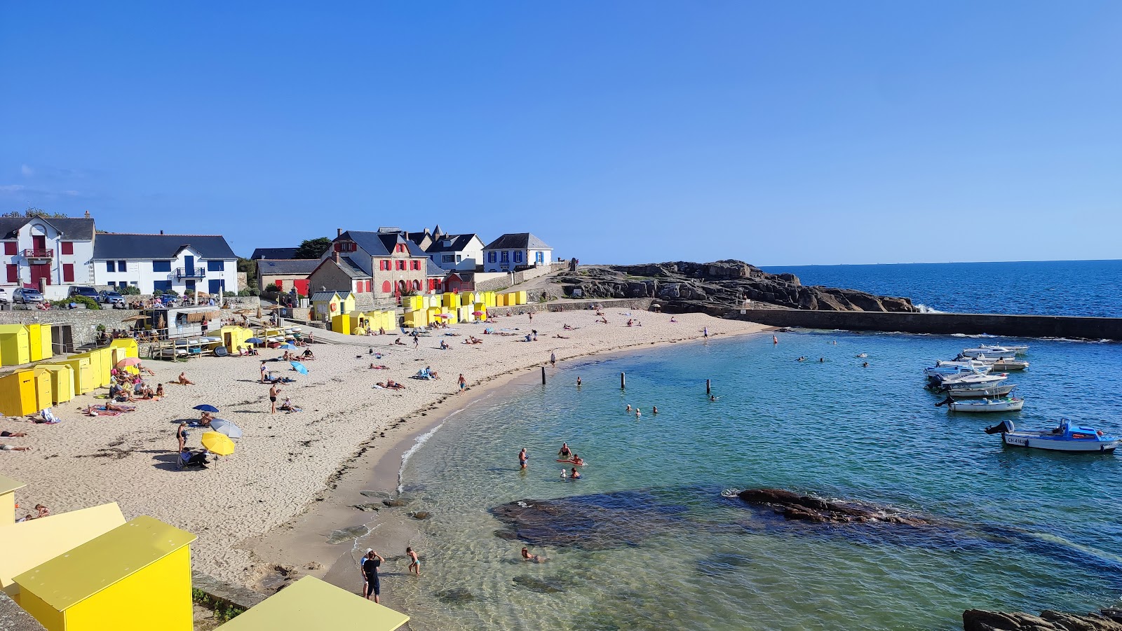 Foto di Plage de Saint-Michel con una superficie del sabbia beige