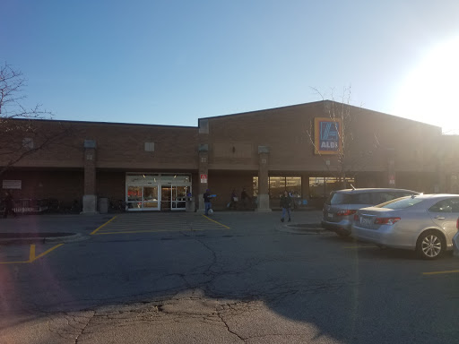 Supermarket «ALDI», reviews and photos, 4833 Oakton St, Skokie, IL 60077, USA