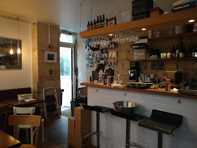Le Troisième Café à Paris