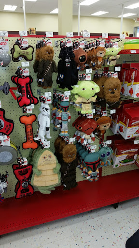 Pet Supply Store «Petco Animal Supplies», reviews and photos, 4950 S 76th St, Greenfield, WI 53220, USA