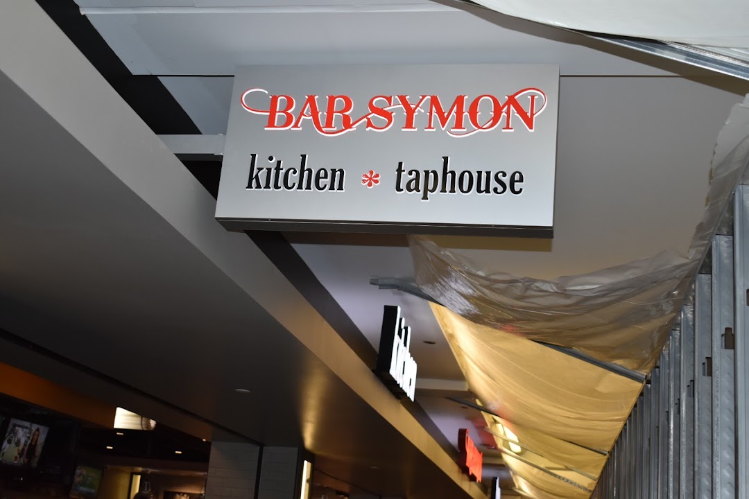 Bar Symon CLE Airport