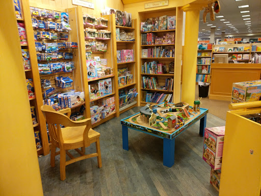 Book Store «Barnes & Noble», reviews and photos, 1812 Sam Rittenberg Blvd, Charleston, SC 29407, USA