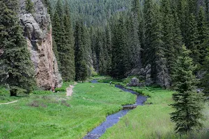 Las Conchas Trailhead image