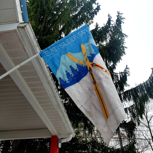 Sporting Goods Store «Pocono Ski Rentals, Inc.», reviews and photos, 1832 Sullivan Trail, Tannersville, PA 18372, USA