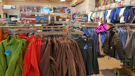 Sportswear Store «Columbia Sportswear Outlet Store at Seattle Premium Outlets», reviews and photos, 10600 Quil Ceda Blvd #920, Tulalip, WA 98271, USA