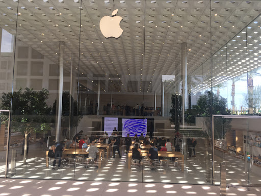Computer Store «Apple Biltmore», reviews and photos, 2502 E Camelback Rd, Phoenix, AZ 85016, USA