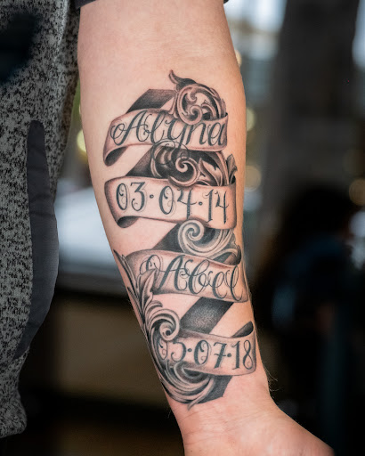 Explore leg tattoo idea, creative tattoo ideas in Vancouver, available at Hopeless Tattoo & Piercing