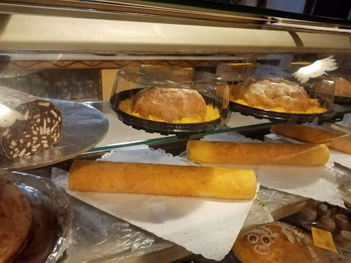 Boutique Pão Quente da Aldeia no Ferreira do Alentejo, Beja