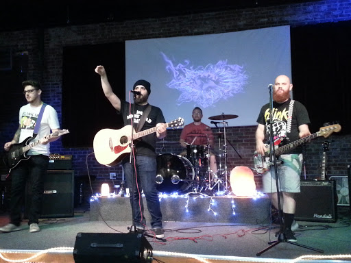 Pizza Restaurant «Jupiter Studios & Bistro», reviews and photos, 346 E Main St, Alliance, OH 44601, USA