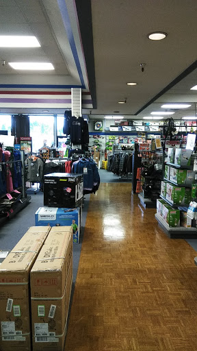 Sporting Goods Store «Big 5 Sporting Goods - Factoria», reviews and photos, 4055 Factoria Blvd SE, Bellevue, WA 98006, USA