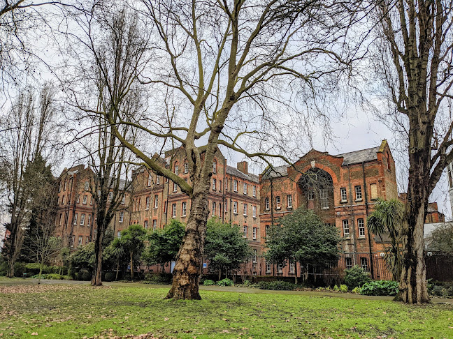 Reviews of St Pancras Hospital in London - Hospital