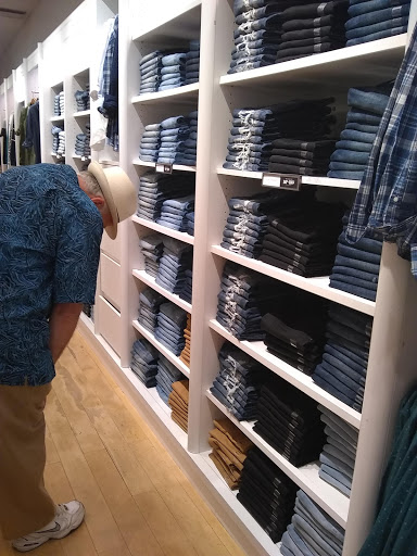 Shopping Mall «Alderwood Mall», reviews and photos, 3000 184th St SW, Lynnwood, WA 98037, USA