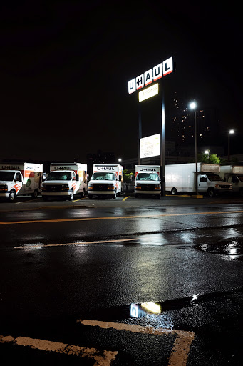 Truck Rental Agency «U-Haul Moving & Storage of Riverdale», reviews and photos, 230 W 230th St, Bronx, NY 10463, USA
