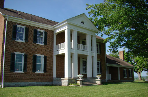 Barbecue Restaurant «Bradford BBQ Restaurant, Taproom, & Growler Bar», reviews and photos, 2220 Nicholasville Rd #101, Lexington, KY 40503, USA