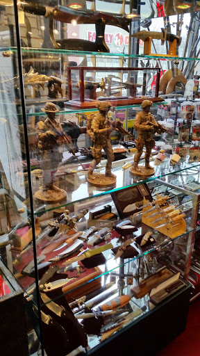 Gift Shop «Headlines Boutique», reviews and photos, 37 E Hollis St, Nashua, NH 03060, USA