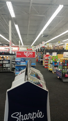 Office Supply Store «Staples», reviews and photos, 1050 Fording Island Rd, Bluffton, SC 29910, USA