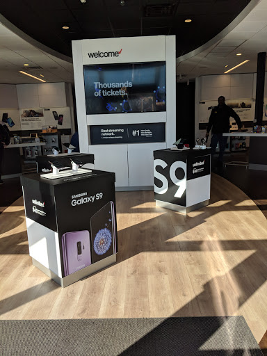 Cell Phone Store «Verizon», reviews and photos, 130 NY-303, West Nyack, NY 10994, USA