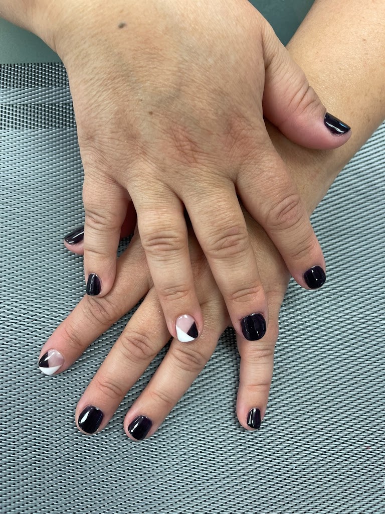 Pink Nails Salon 08844