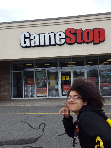 GameStop, 1100 Revere Beach Pkwy, Chelsea, MA 02150, USA, 