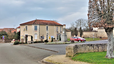 Mairie à Montreuil