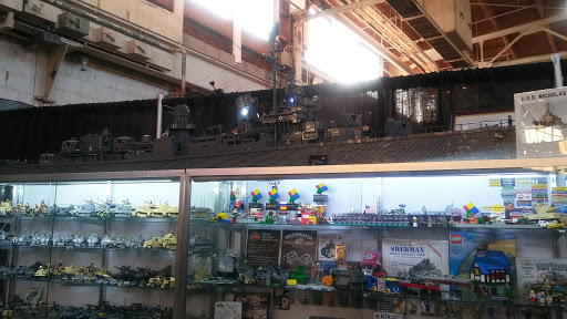 Toy Store «Brickmania Toyworks», reviews and photos, 1620 Central Ave NE, Minneapolis, MN 55413, USA