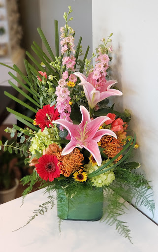 Florist «Auburn Florist», reviews and photos, 325 Southbridge St, Auburn, MA 01501, USA