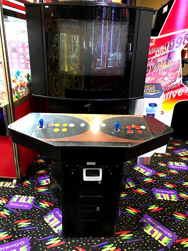 Amusement Center «TILT Studio Family Entertainment Center & Rink Side Ice Arena», reviews and photos, 6152 Grand Ave, Gurnee, IL 60031, USA