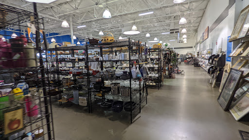 Thrift Store «Grand & Mountain View Goodwill Retail Store & Donation Center», reviews and photos