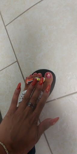 Beauty Salon «Jenny T Hair & Nail Salon», reviews and photos, 400 John F Kennedy Way # 80, Willingboro, NJ 08046, USA